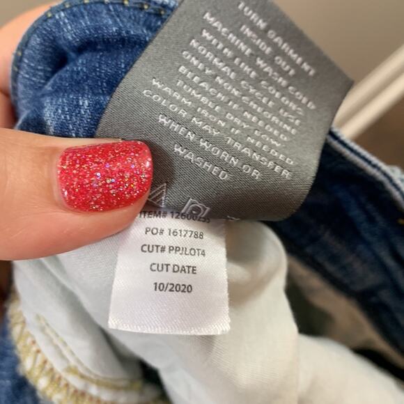 Torrid Crop Boyfriend Straight Vintage Stretch Mid-Rise Jeans - Picture 5 of 9